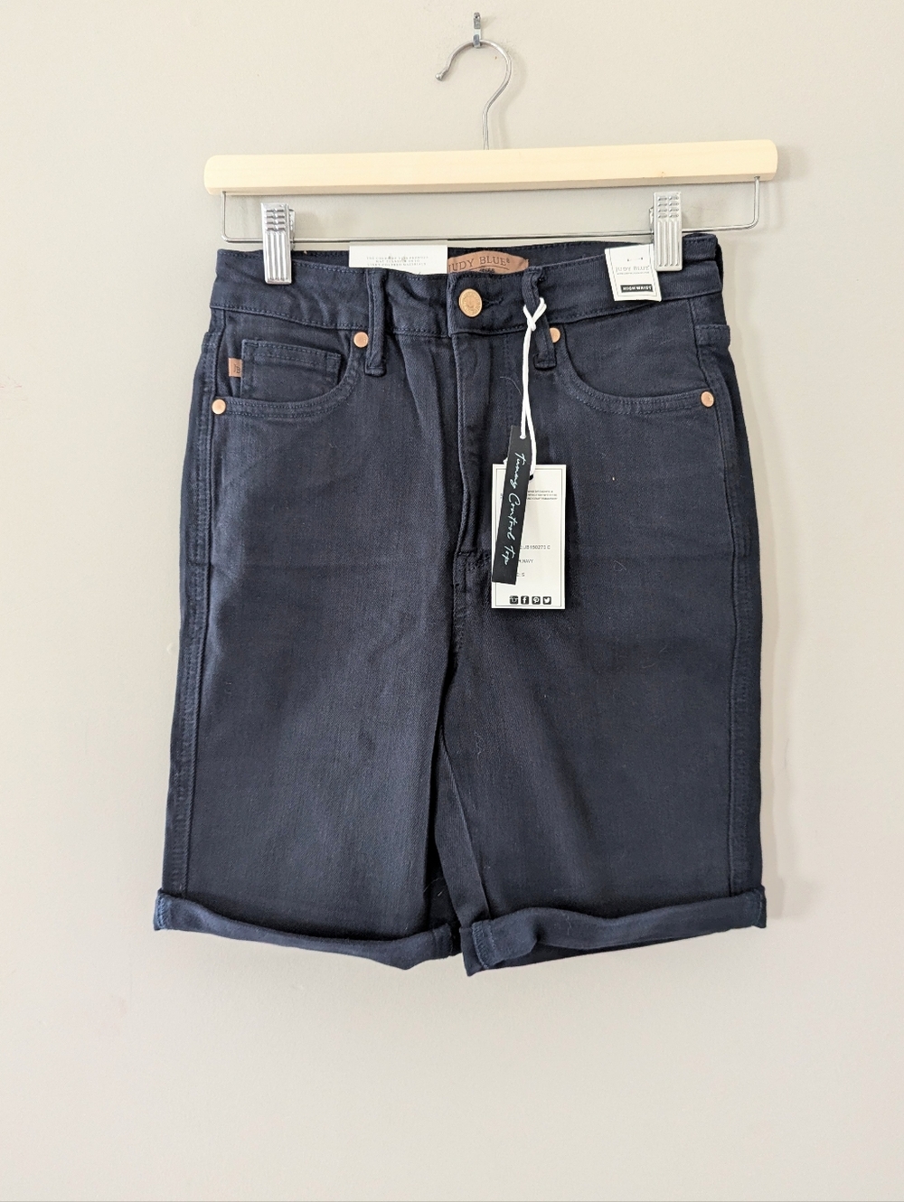 Judy Blue NWT Dark Blue High Waisted Tummy Control Bermuda Shorts Small Modest